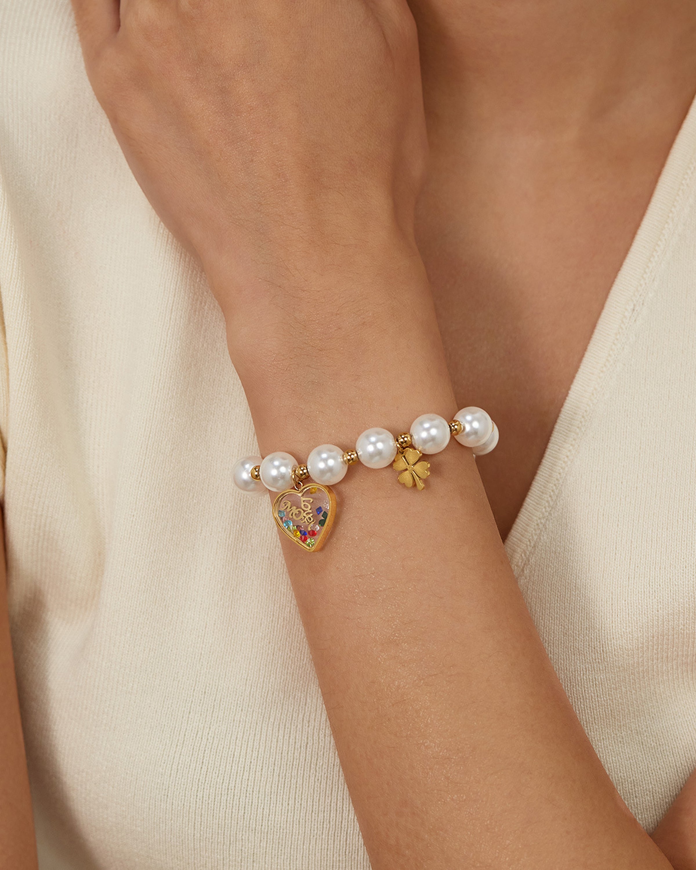 Pearl Four - Leaf Clover Love Bracelet