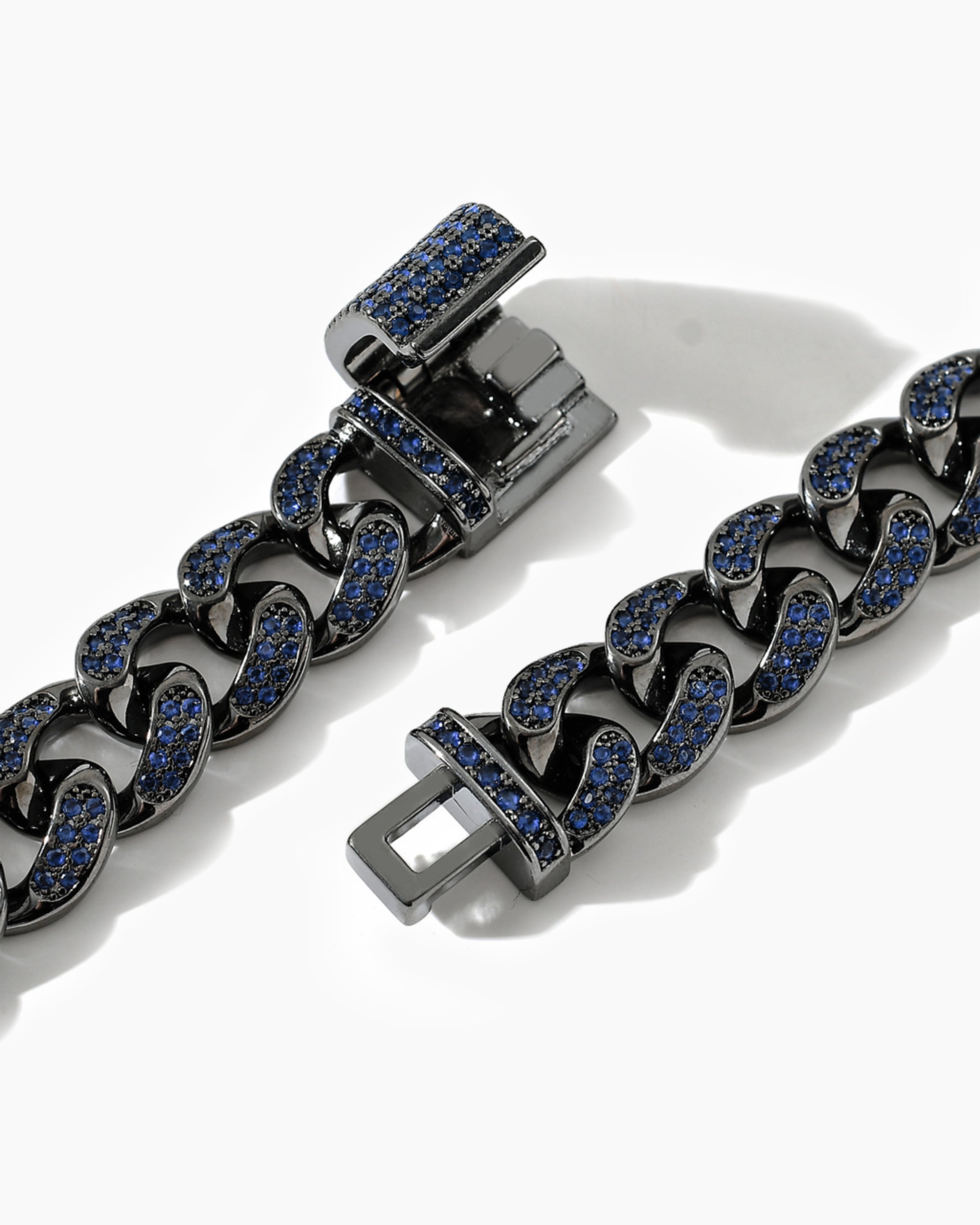 Midnight Bond Chain Pet Collar