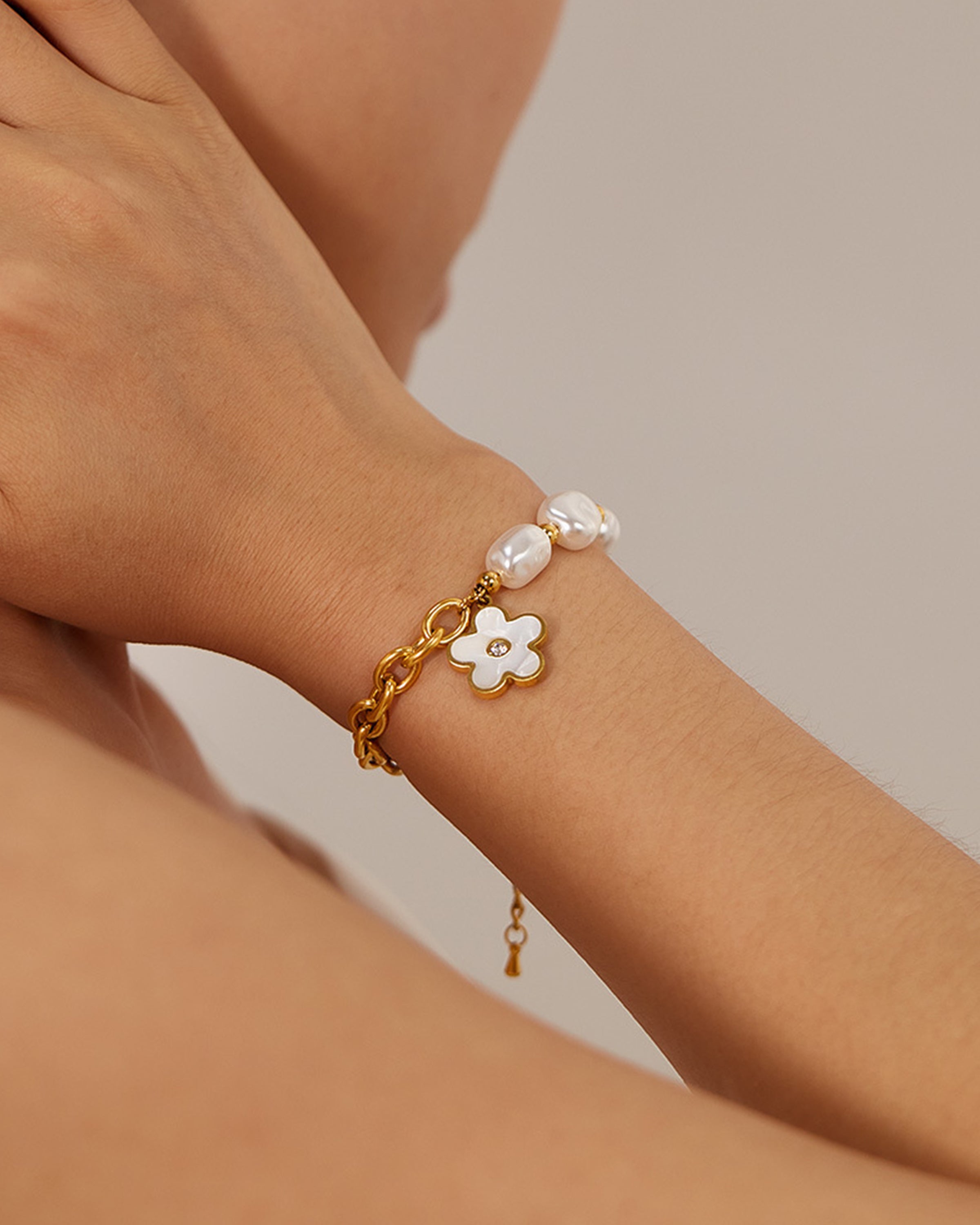Pearl Bloom Bracelet