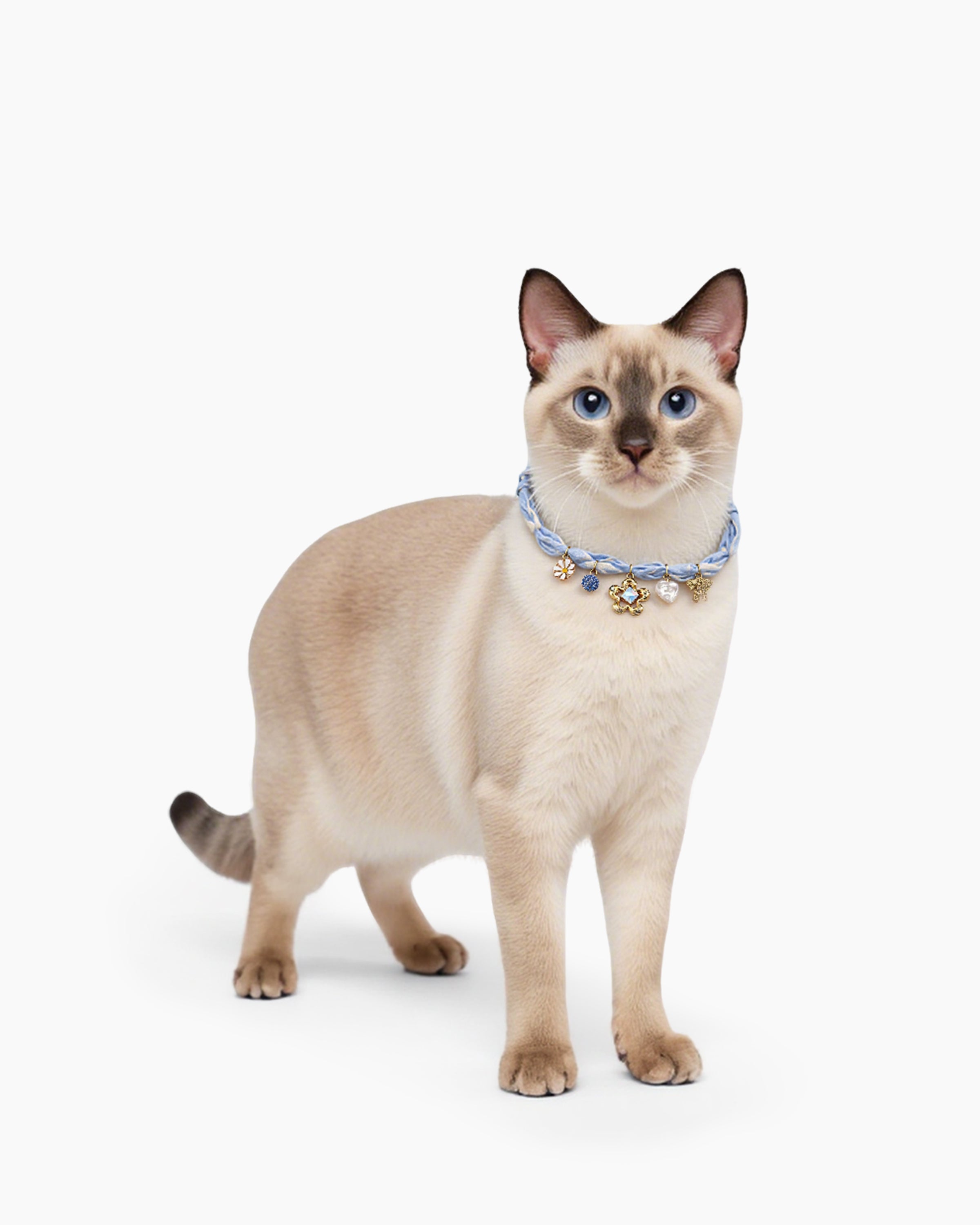 Blossom Heart Silk Cat Collar with Chrysanthemum Pendant — Luxury Pet Necklace