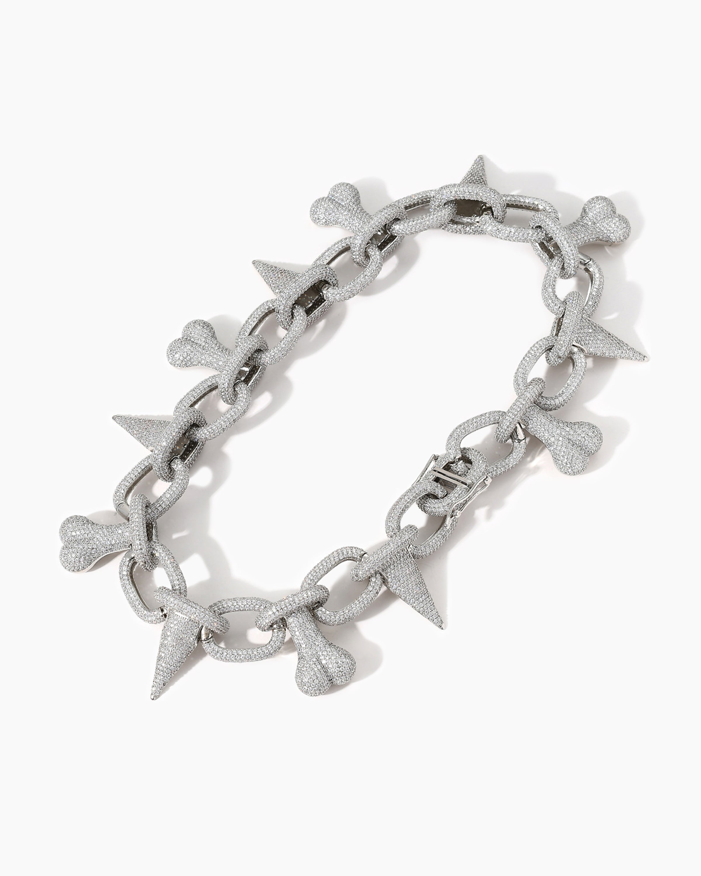 Luxury EdgeBone dog necklace with sleek bone charm, premium quality, ideal for fashionable pets.